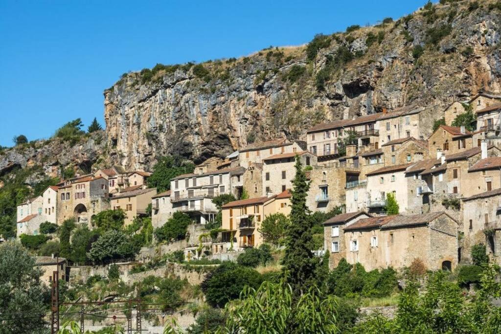 T 2 Dans Village Vacances 3 *** A Saint Geniez 2 Piscines Chauffee Pierrefiche  外观 照片